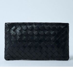 BOTTEGA VENETA Small Intrecciato Leahter Flat Pouch